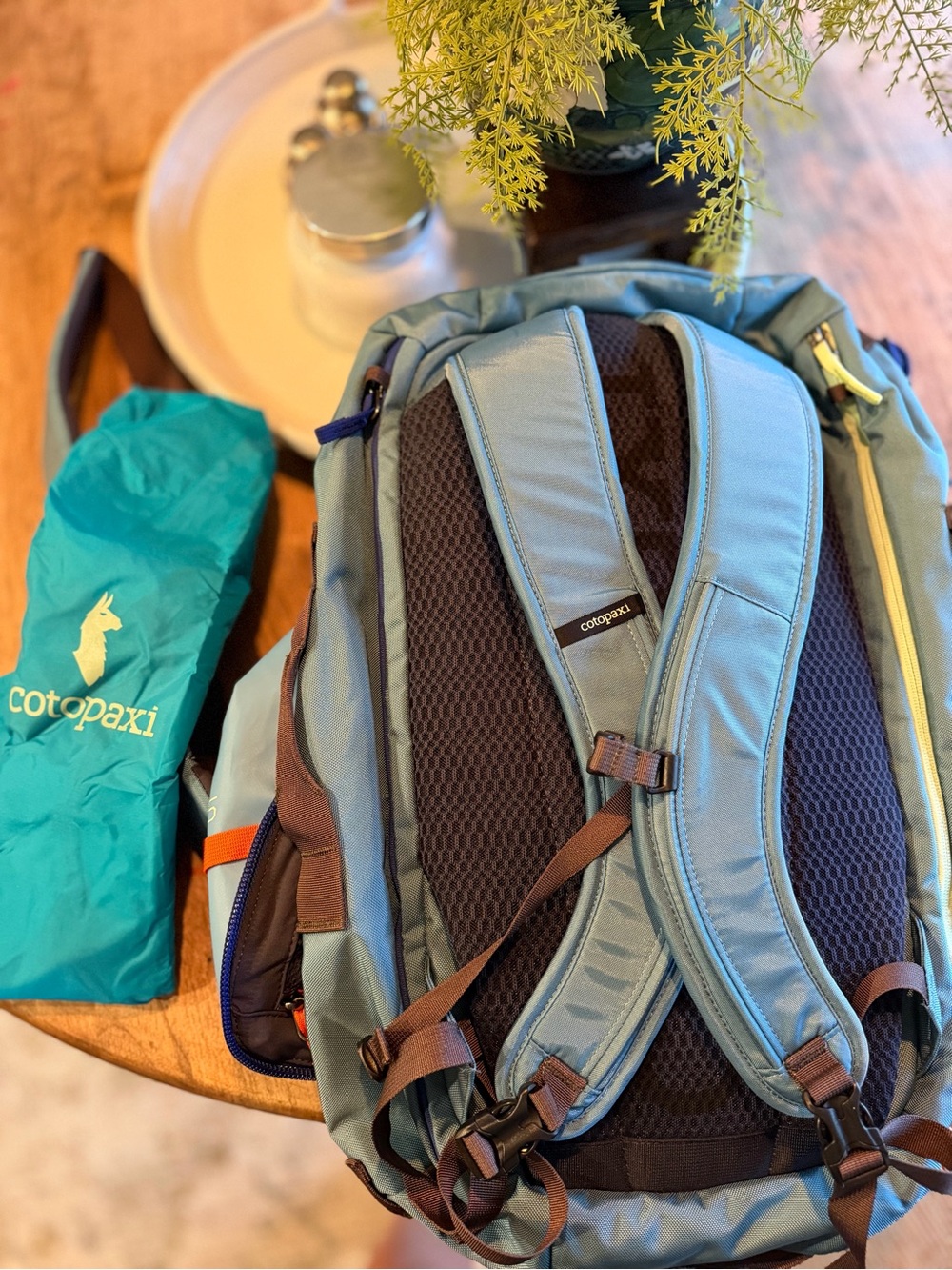 Cotopaxi Allpa 35 L Travel Pack - Picture 2 of 8
